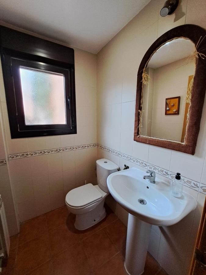 La Casa Del Cipres Villa Aldeamayor de San Martin Luaran gambar
